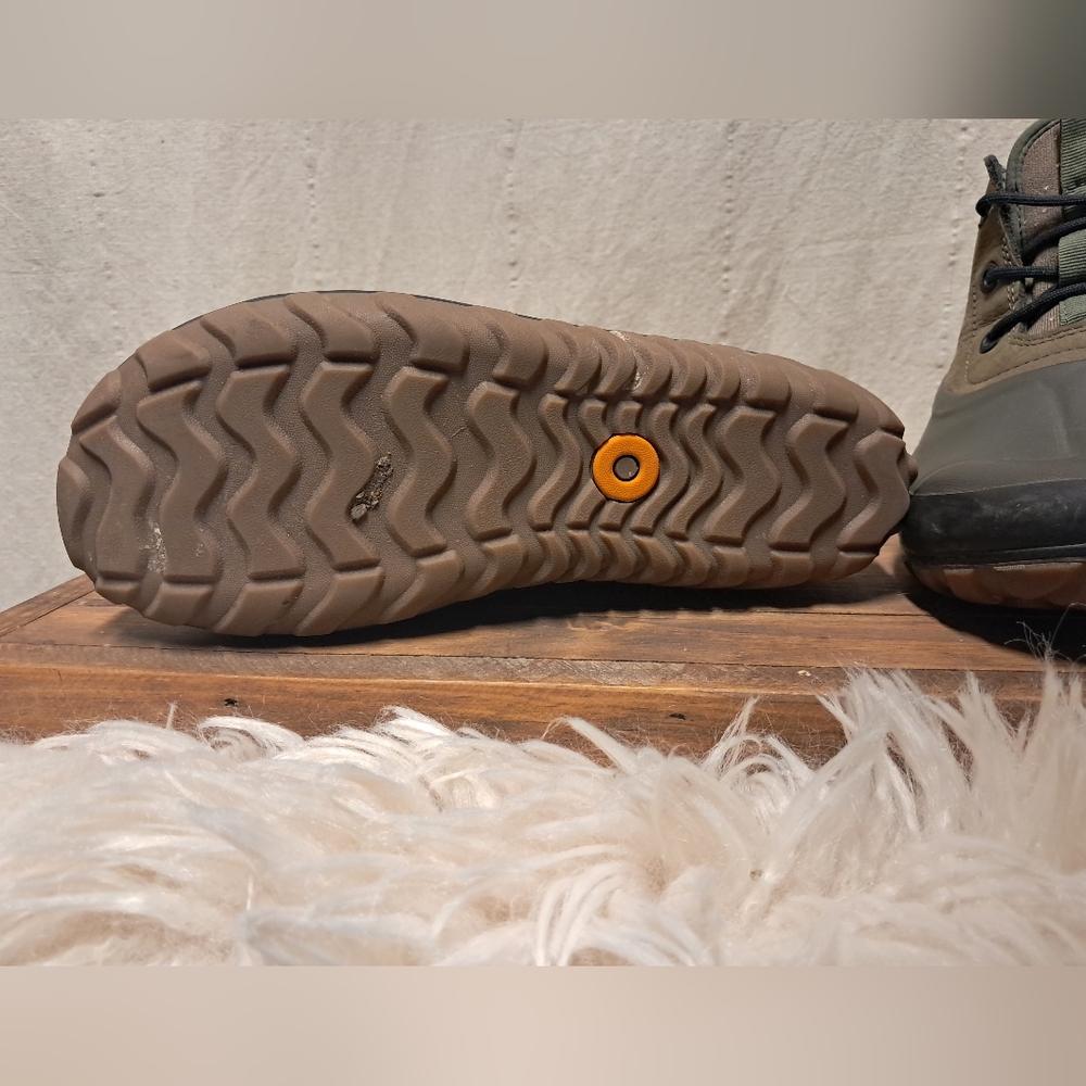 Bogs Women's Olive Winter Boots - Picture 7 of 10